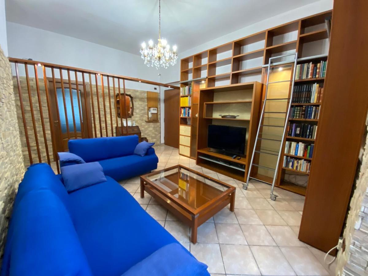 Rossini'S House Apartment Cagliari Luaran gambar